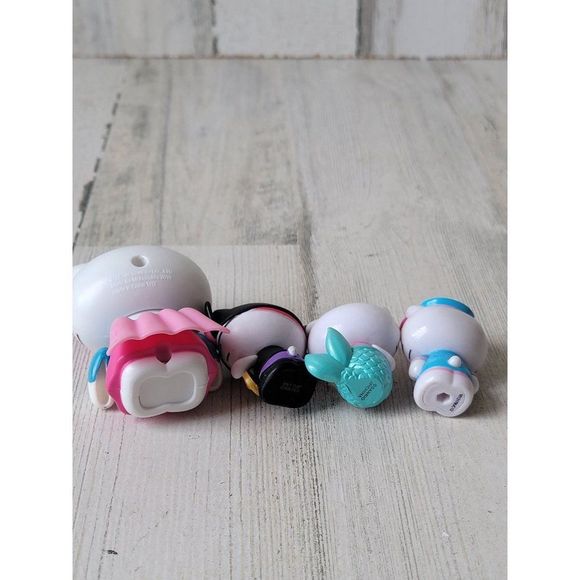 Hello Kitty variety Fantasy Pack Pirates superhero mermaid flight attendant toy - Picture 9 of 9